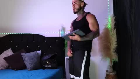 John  online show from February 8, 12:41 pm