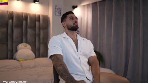 john online show from October 31, 12:33 am