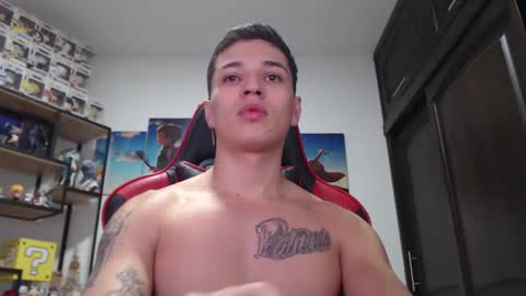 Snapshot of john_s117 chatting on February 20, 3:56 am JOHN online show from February 20, 3:56 am