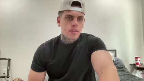 JAXX online show from December 17, 7:37 pm