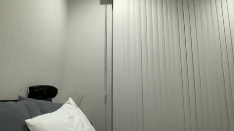 JAXX online show from December 6, 12:29 am