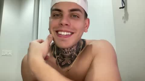 JAXX online show from January 14, 11:48 pm