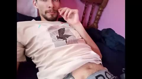 johndecr337712 online show from September 21, 9:30 pm