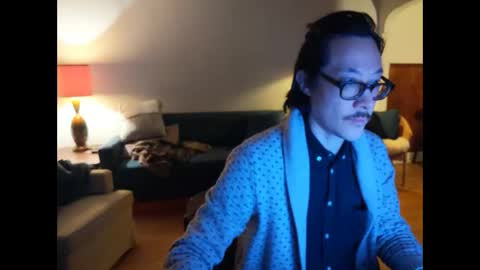 Johnee online show from March 29, 7:54 am