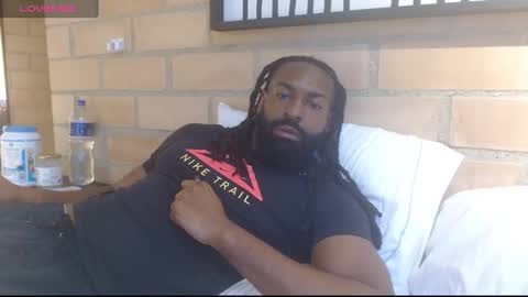 John Gabbana online show from February 11, 11:01 pm