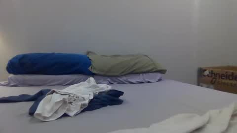 johnjones585121 online show from February 17, 1:58 am