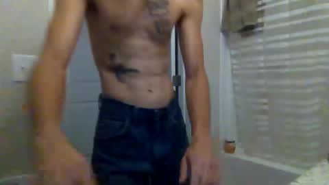 johnjones585121 online show from May 26, 11:22 pm