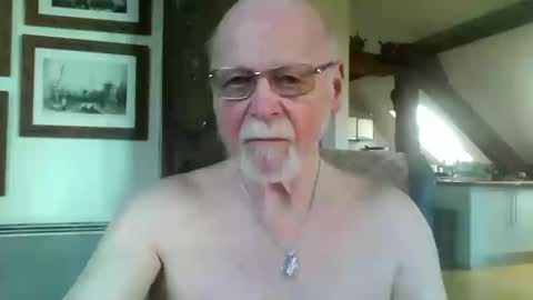 johnjuly1948 online show from March 13, 10:18 am