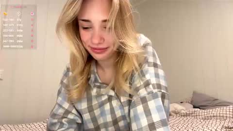 Oly online show from July 10, 9:36 am