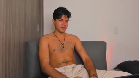 johnny_bravo777 online show from February 13, 5:54 pm