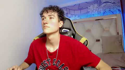 johnny_cagee online show from October 2, 5:06 am