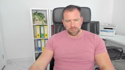 johnnydough82 online show from January 9, 8:13 am