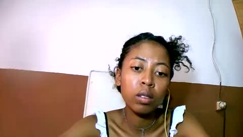 Snapshot of joliekah27 chatting on February 19, 11:49 am joliekah27 online show from February 19, 11:49 am