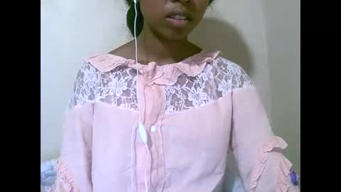 joliekah27 online show from April 17, 11:18 pm