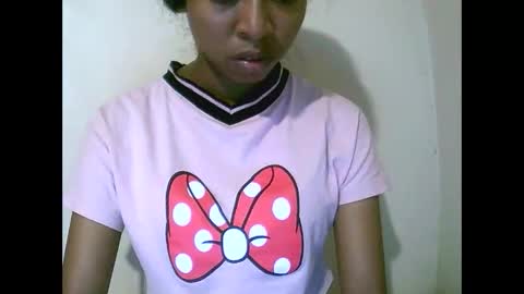 joliekah27 online show from April 15, 6:44 pm