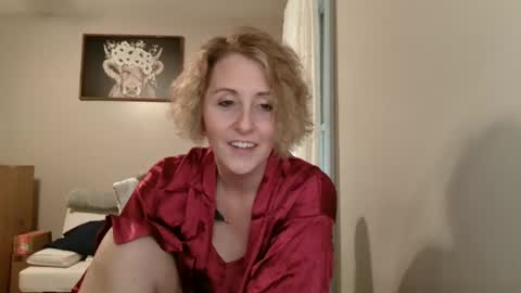 Jolie online show from December 11, 7:25 pm