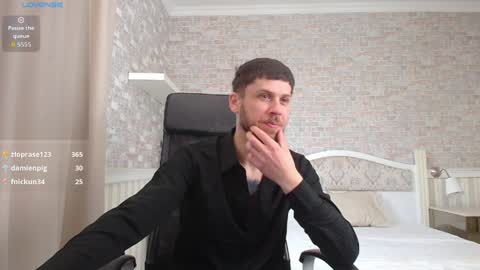 JonahShaw online show from April 11, 6:40 am