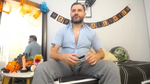  JONAS BEARD  online show from October 23, 5:47 pm