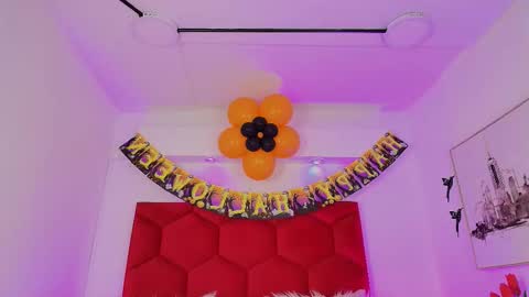 Jonas  online show from October 13, 12:51 pm