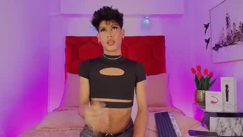 Jonas  online show from September 25, 2:57 pm