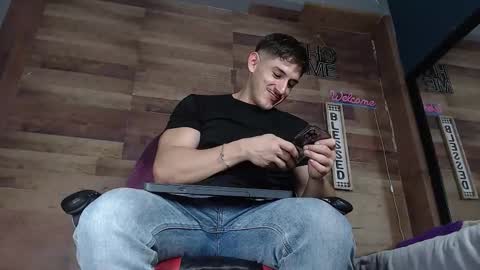 jonathancast08 online show from October 5, 6:04 pm