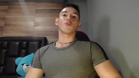 jonathancast08 online show from February 8, 5:51 am