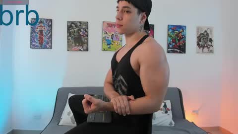 Instagram jonathanfit14 online show from May 20, 10:38 pm