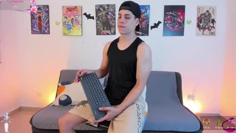 Instagram jonathanfit14 online show from November 10, 12:46 am