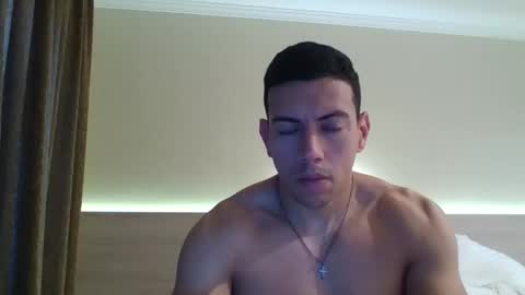 Snapshot of jonhdoe22 chatting on January 16, 9:05 am Jonhdoe22 online show from January 16, 9:05 am