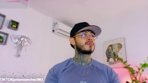 Jordan Smith online show from March 3, 8:27 pm