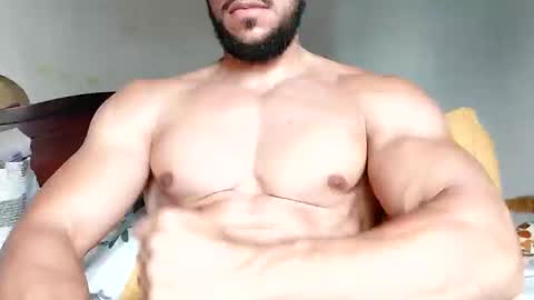 Snapshot of josefit06 chatting on September 19, 5:27 pm josefit06 online show from September 19, 5:27 pm