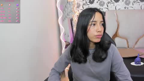 Joselyn  online show from March 8, 12:20 pm