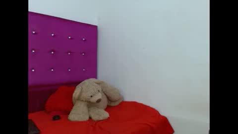 Snapshot of joselynsex chatting on October 24, 3:46 pm joselynsex online show from October 24, 3:46 pm