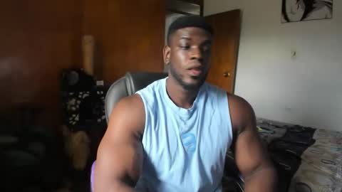 MR OAK online show from February 6, 9:06 pm