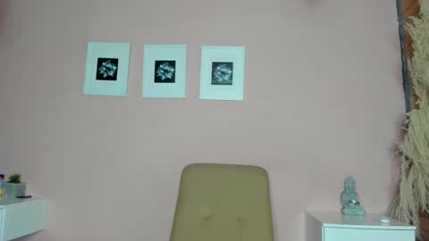 josephinesmiths online show from January 3, 7:39 pm