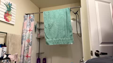 Snapshot of josephung1 chatting on February 27, 6:20 pm sissy josphine online show from February 27, 6:20 pm