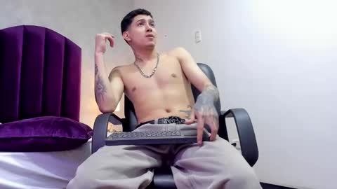 JoshBeech online show from February 20, 1:02 pm