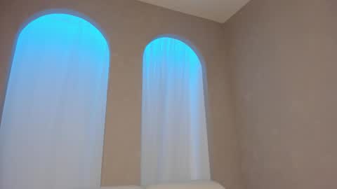 Josie Skies online show from February 7, 3:53 am