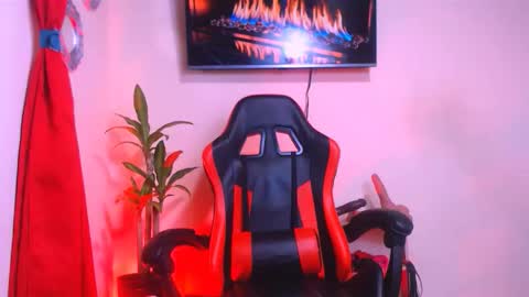 josue_linares online show from June 6, 12:44 pm