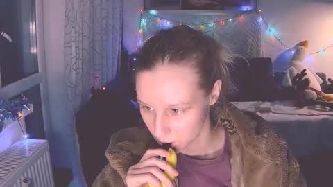 joy_keys online show from December 18, 3:00 pm