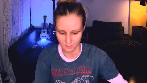 joy_keys online show from December 3, 8:11 pm