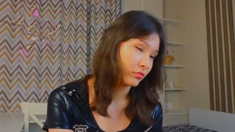 Hi i am Dana Welcome to my room online show from January 10, 1:41 pm