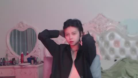 joycekay online show from April 16, 9:50 pm