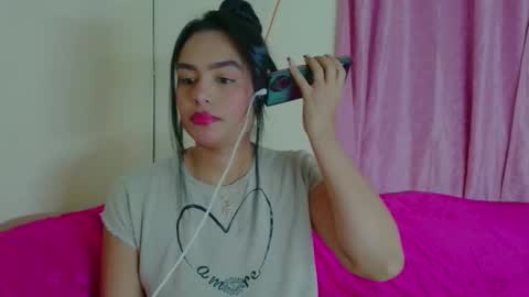    online show from December 5, 6:12 am