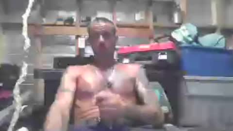jrizzle1111 online show from July 19, 8:28 am
