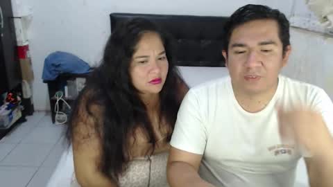 jsexycouple17 online show from November 23, 5:27 am