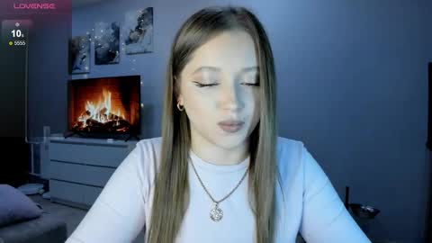 Julia and Julia online show from October 5, 7:21 pm