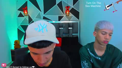 JuanSteven online show from March 21, 8:19 am