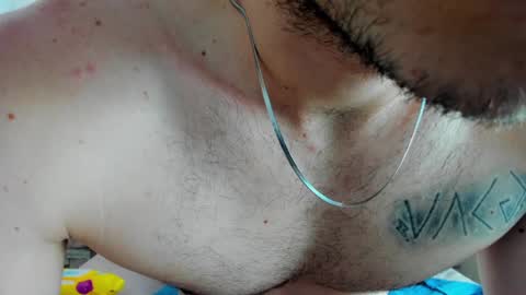 Snapshot of juan_prior chatting on January 18, 5:48 pm JUAN online show from January 18, 5:48 pm
