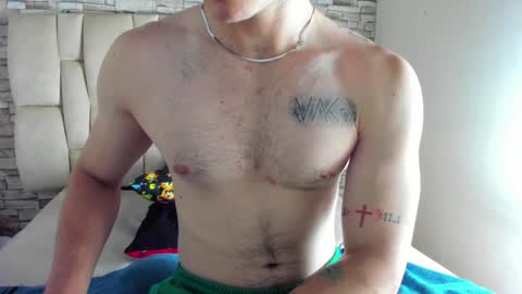 Snapshot of juan_prior chatting on January 25, 12:37 pm JUAN online show from January 25, 12:37 pm
